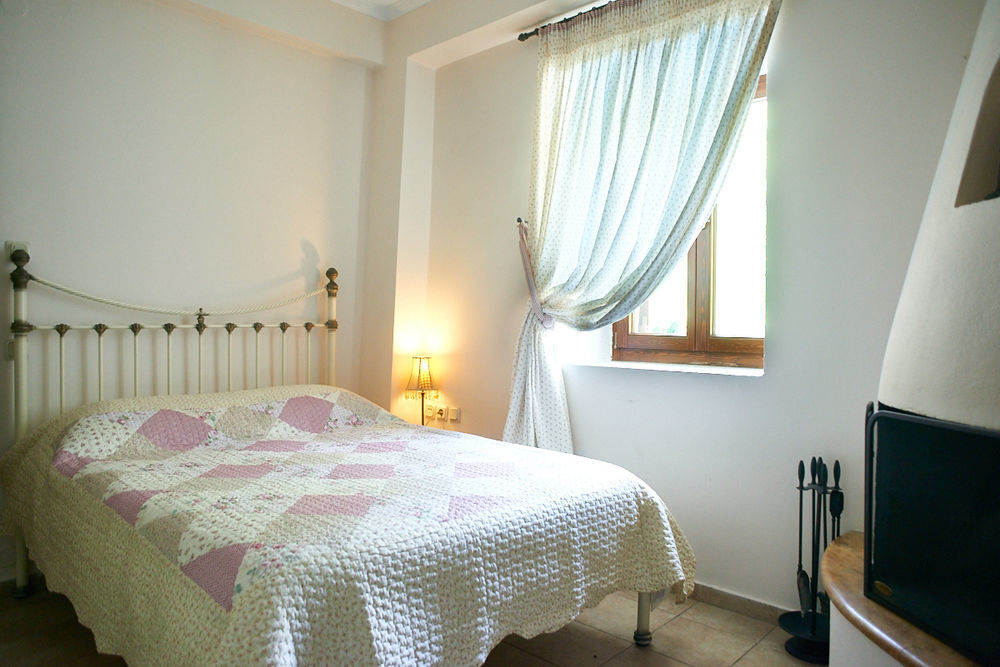 Triantafillies Guesthouse Portaria  Exterior photo